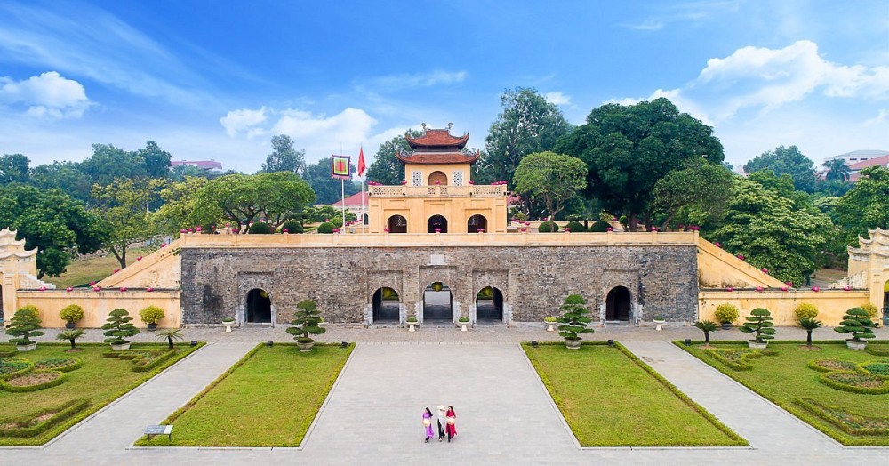 Hanoi: Sunset Highlights Tour With Ao Dai Costume | ®ExcursionMania