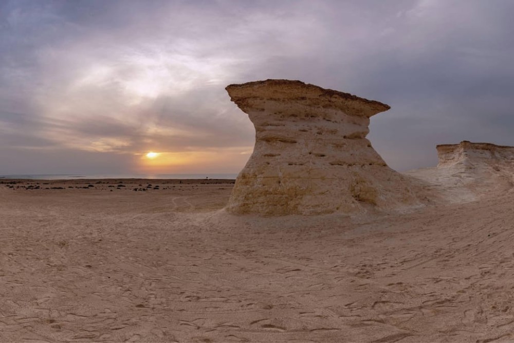 Doha: Richard Serra Sculpture, Zekreet and West Coast Tour | ®ExcursionMania