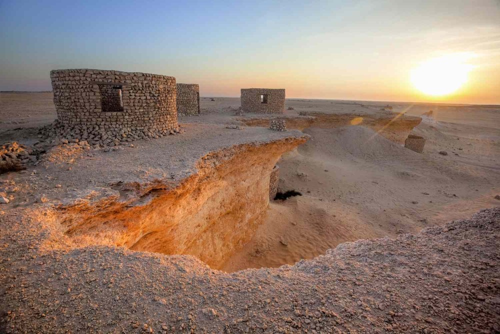 Doha: Richard Serra Sculpture, Zekreet and West Coast Tour | ®ExcursionMania