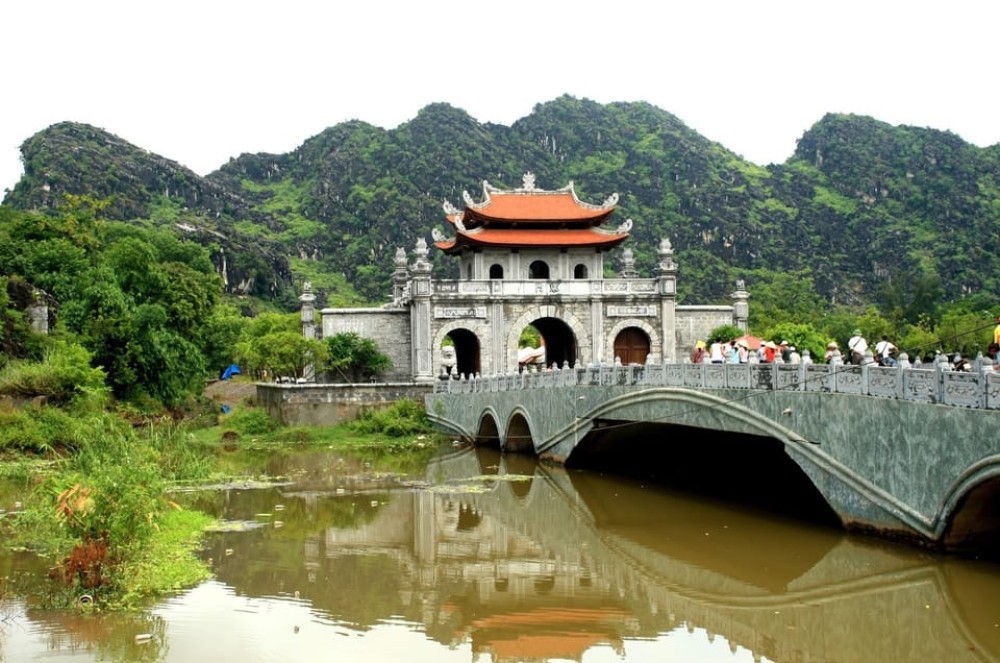From Hanoi: Ninh Binh & Cuc Phuong National Park 2-Day Tour | ®ExcursionMania