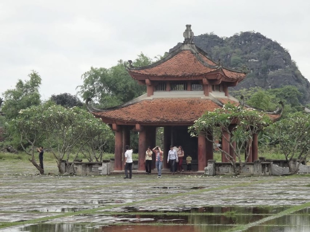 From Hanoi: Ninh Binh & Cuc Phuong National Park 2-Day Tour | ®ExcursionMania