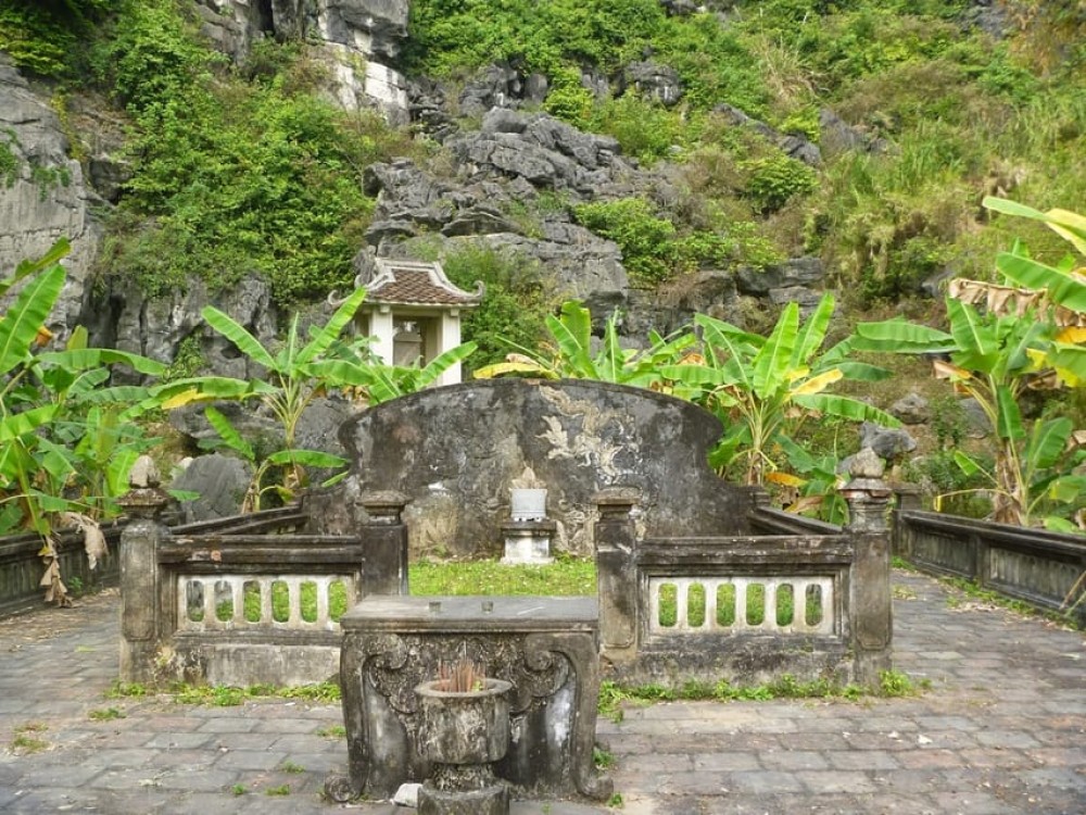 From Hanoi: Ninh Binh & Cuc Phuong National Park 2-Day Tour | ®ExcursionMania