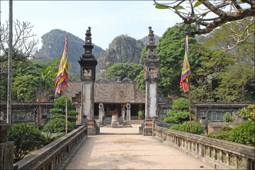 From Hanoi: Ninh Binh & Cuc Phuong National Park 2-Day Tour | ®ExcursionMania