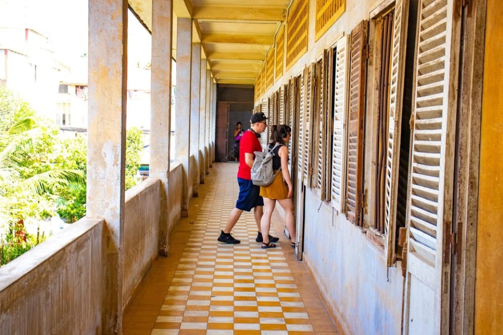Phnom Penh: Tour of Tuol Sleng Prison and Choeng Ek Memorial | ®ExcursionMania