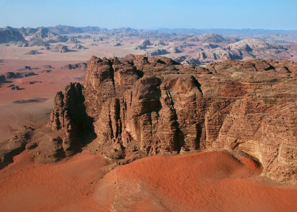 From Amman: Private Day Tour to Petra & Wadi Rum | ®ExcursionMania