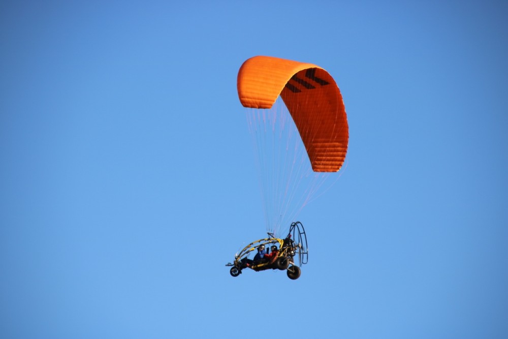 Qatar: Paratrike Air Tour with Hotel Transfers | ®ExcursionMania