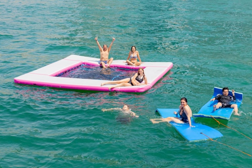 Slide, Cruise & Party on JUMP Private Yacht with BBQ&Drinks | ®ExcursionMania