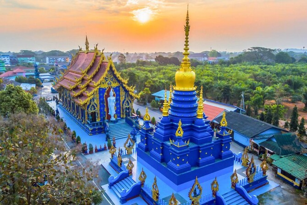 Chiang Mai: Chiang Rai Temples Day Trip With Hot Springs | ®ExcursionMania