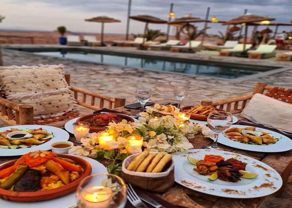 Dinner and Sunset Camel Ride at desert Agafay Marrakech | ®ExcursionMania