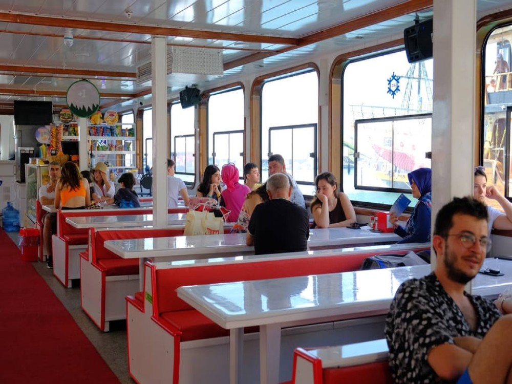 Alanya: Boat Tour with Unlimited Soft Drinks Lunch & Hotel Pickup | ®ExcursionMania