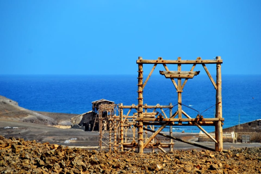 Sal: Salt Lake Tour, Shark Bay and Pedra de Lume Village | ®ExcursionMania