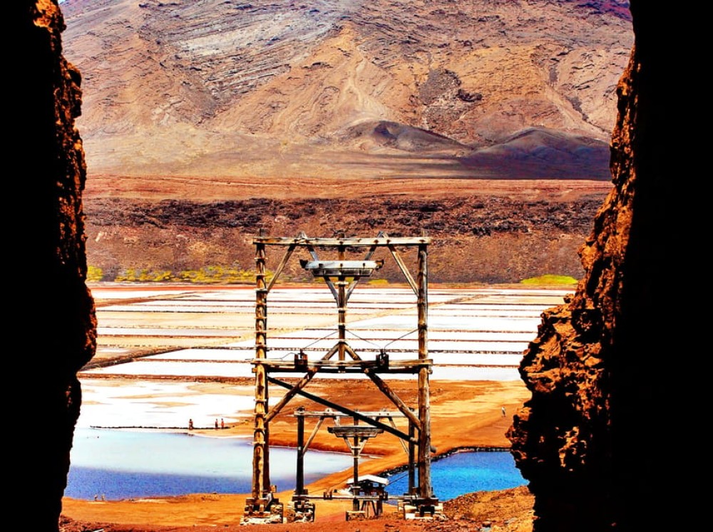 Sal: Salt Lake Tour, Shark Bay and Pedra de Lume Village | ®ExcursionMania