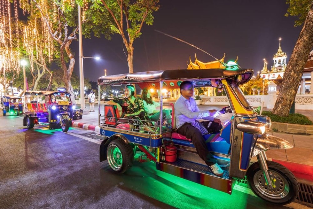 Damnoen Saduak Floating Market