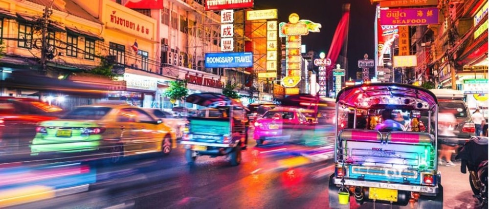 Bangkok: Tuk Tuk Adventure Bangkoks Magic Nightime | ®ExcursionMania