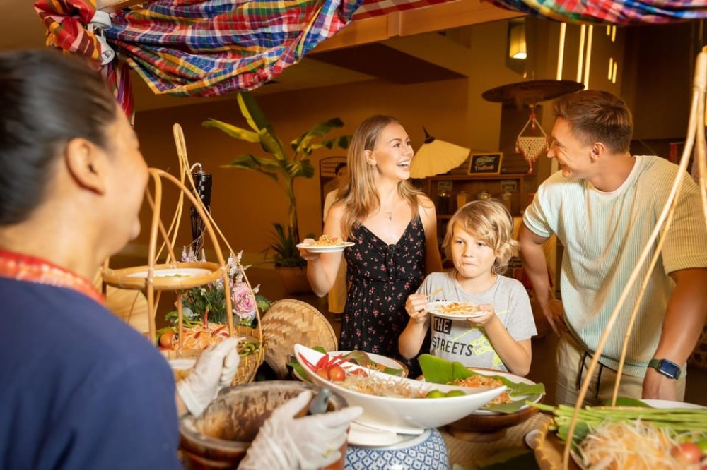 Phuket: Siam Niramit Ticket with Round Transfer and Dinner | ®ExcursionMania