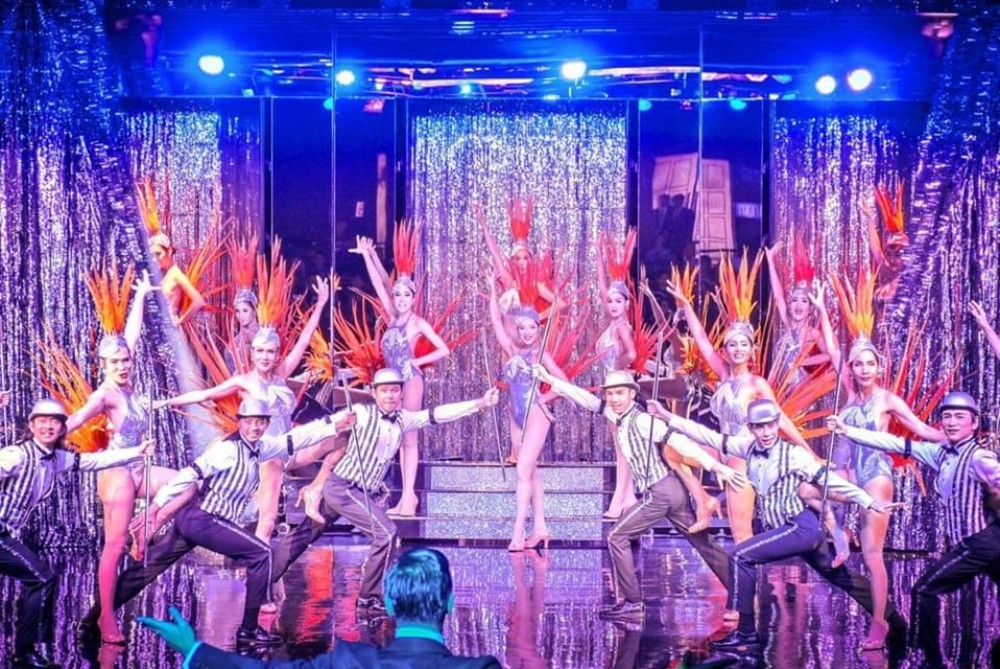 Bangkok: Calypso Cabaret Show with Thai Set Dinner | ®ExcursionMania