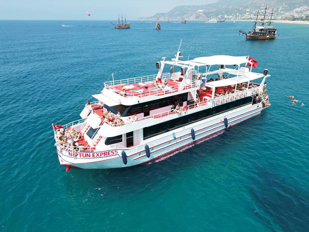 Alanya: Blue Paradise: Alanya Boat Trip Experience w/Lunch and Hotel transfer | ®ExcursionMania