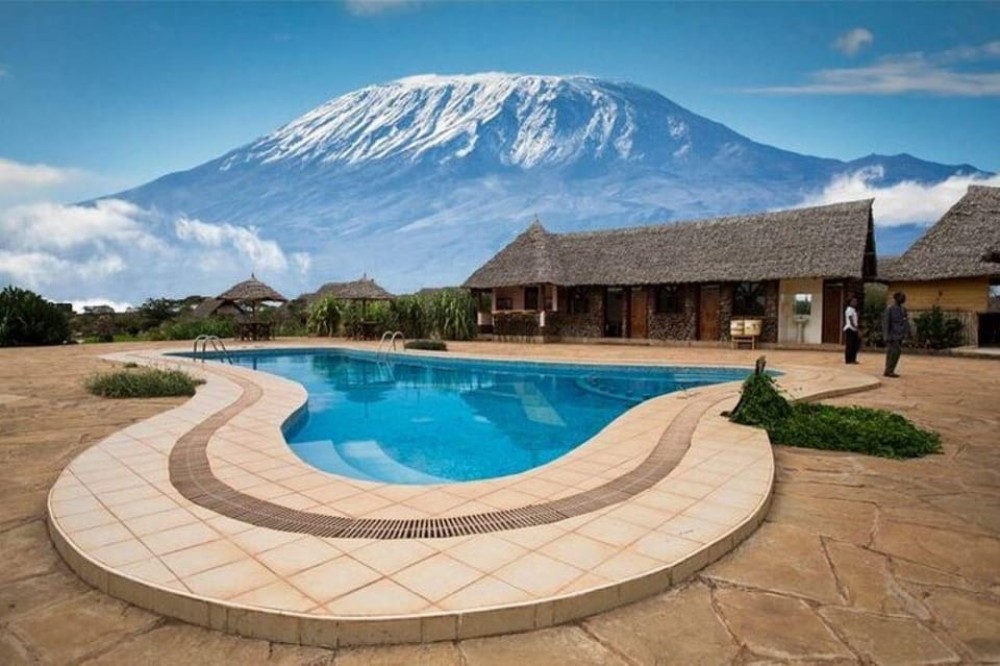 From Nairobi: Overnight Amboseli National Park Safari | ®ExcursionMania