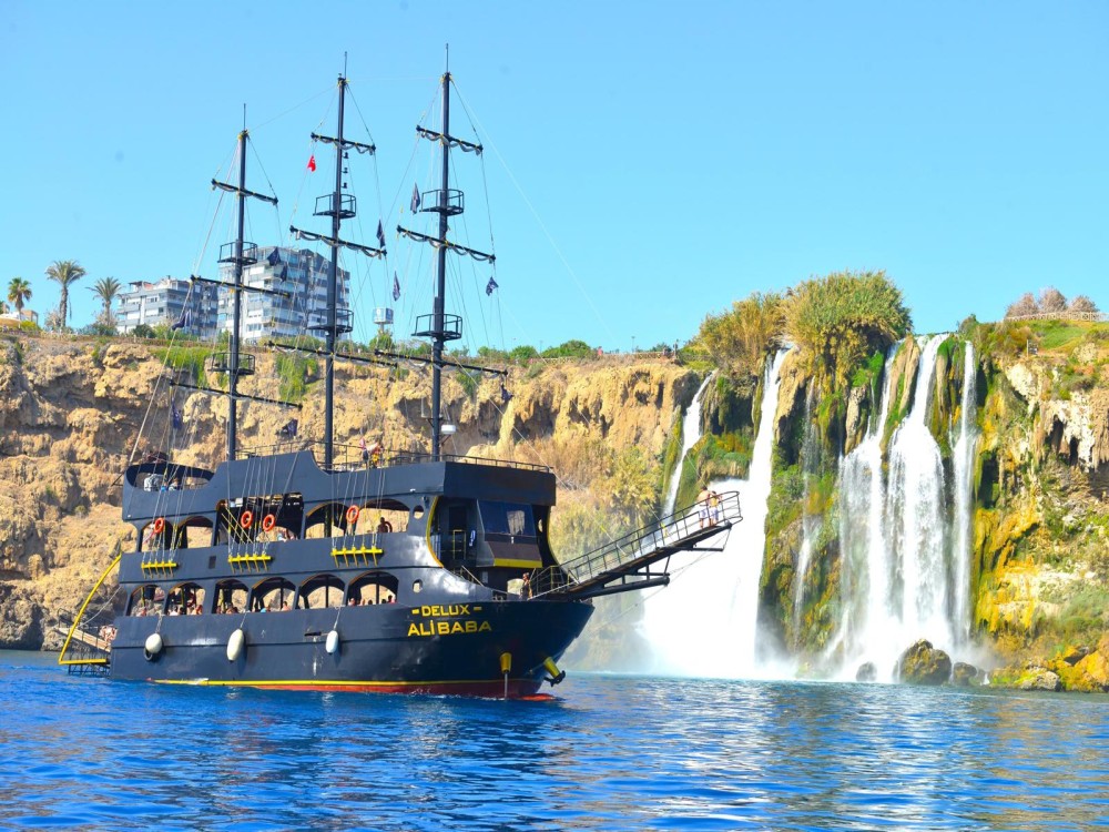 Pirate Boat Trip from Belek to Lara Beach | ®ExcursionMania