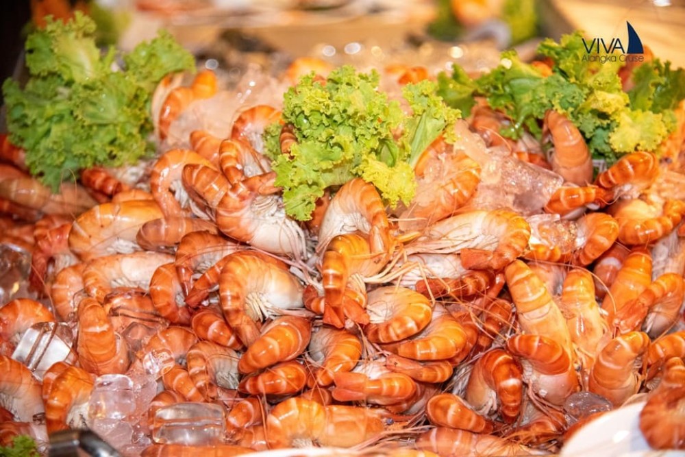 Bangkok: Alangka Luxury Chao Phraya Dinner Cruise | ®ExcursionMania