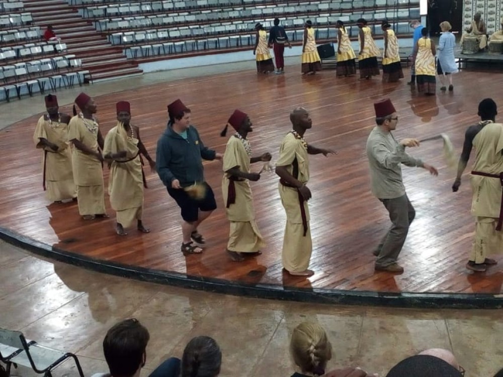 Nairobi: Elephants, Giraffes, Karen Blixen & Bomas Tour | ®ExcursionMania
