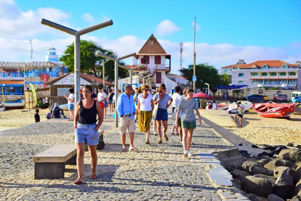 Sal island: Santa Maria City Tour, Street Art and Tapas | ®ExcursionMania