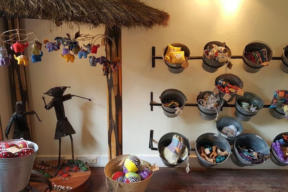 Nairobi Cultural Day and Souvenir Gift Shops Visit From Nairobi | ®ExcursionMania