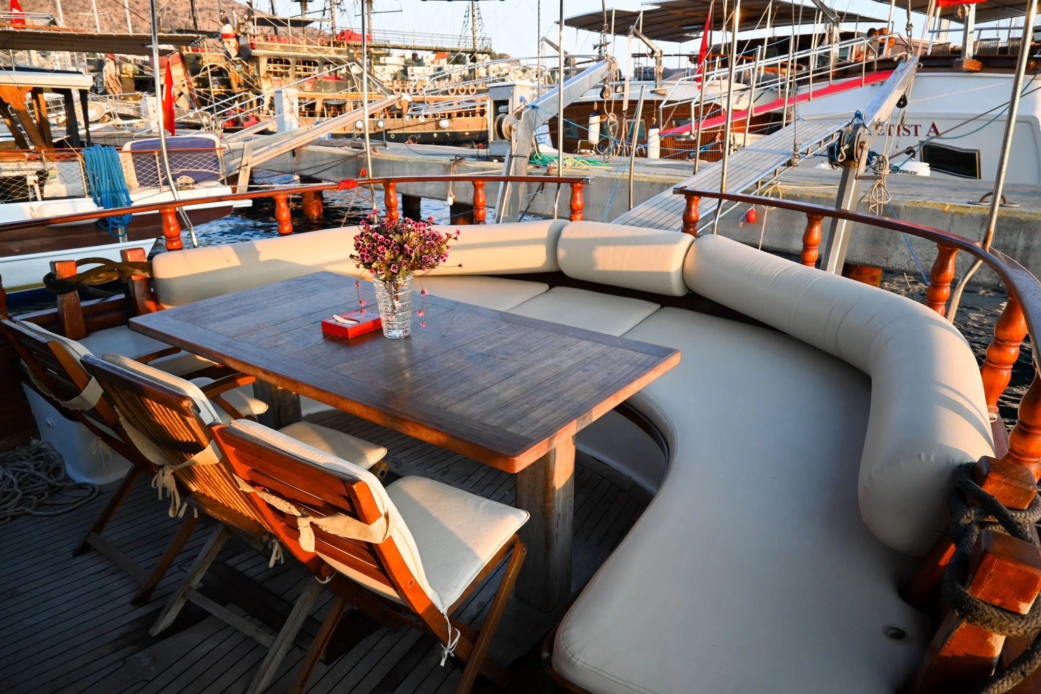Private VIP Gulet Boat Tour With Lunch in Bodrum For 6 Hour | ®ExcursionMania