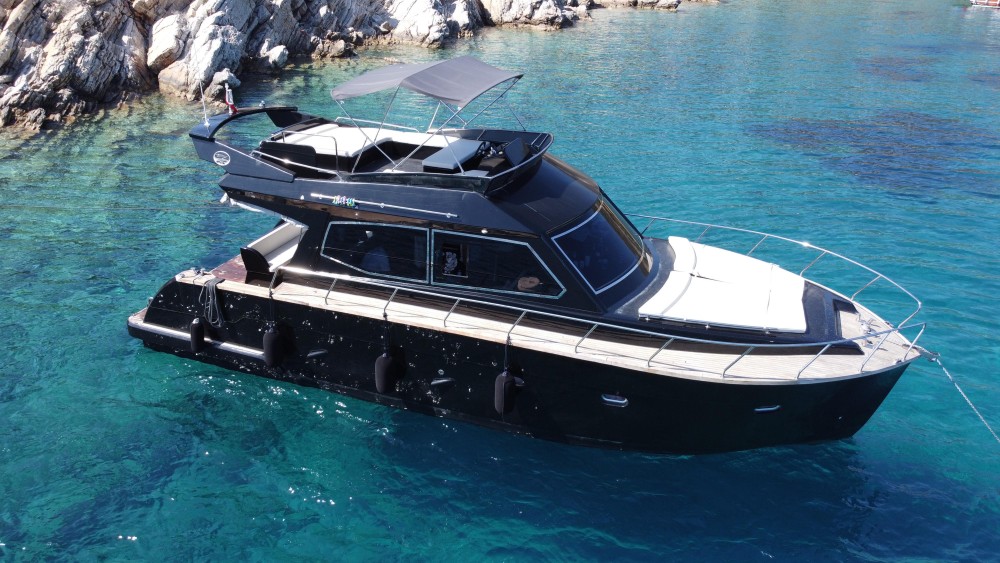 Private VIP Motoryacht Charter in Bodrum For 6 Hours With Lunch | ®ExcursionMania