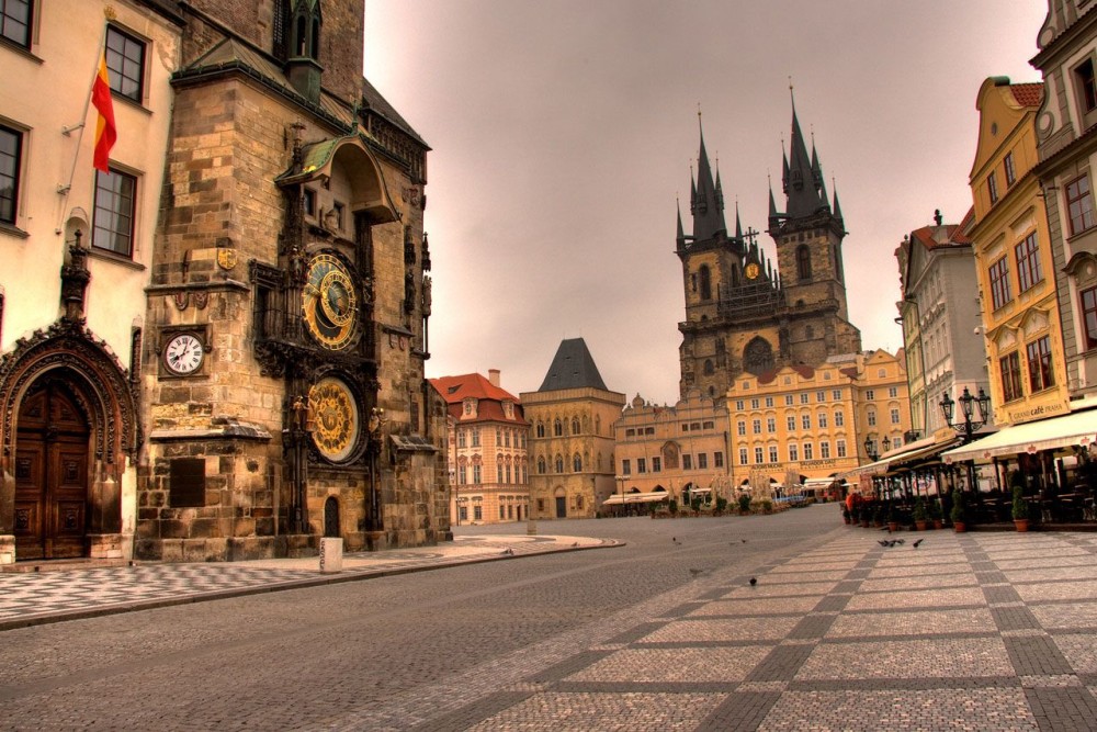 Prague: Old Town Tour & National Museum Skip-the-Line Ticket | ®ExcursionMania