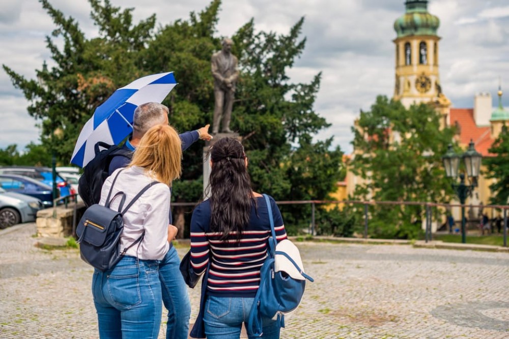 Prague: 1-Hour Castle Tour With Fast-GET Admission Ticket | ®ExcursionMania