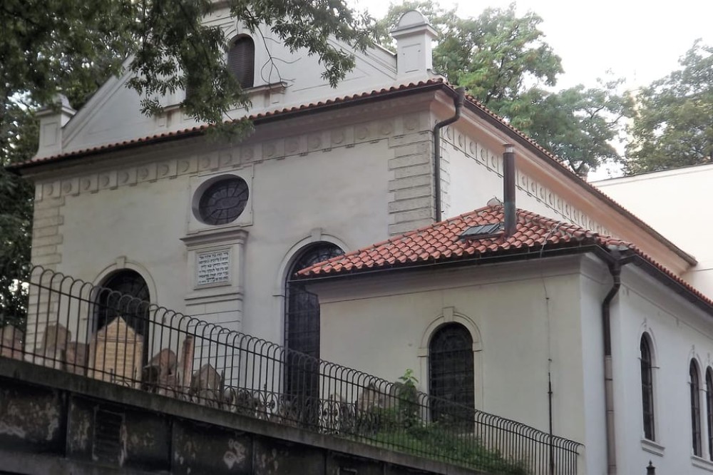 Prague: Old Town and Jewish Quarter Guided Walking Tour | ®ExcursionMania
