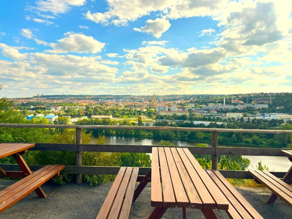 Prague: Prague Zoo Audio Guide with E-Ticket | ®ExcursionMania