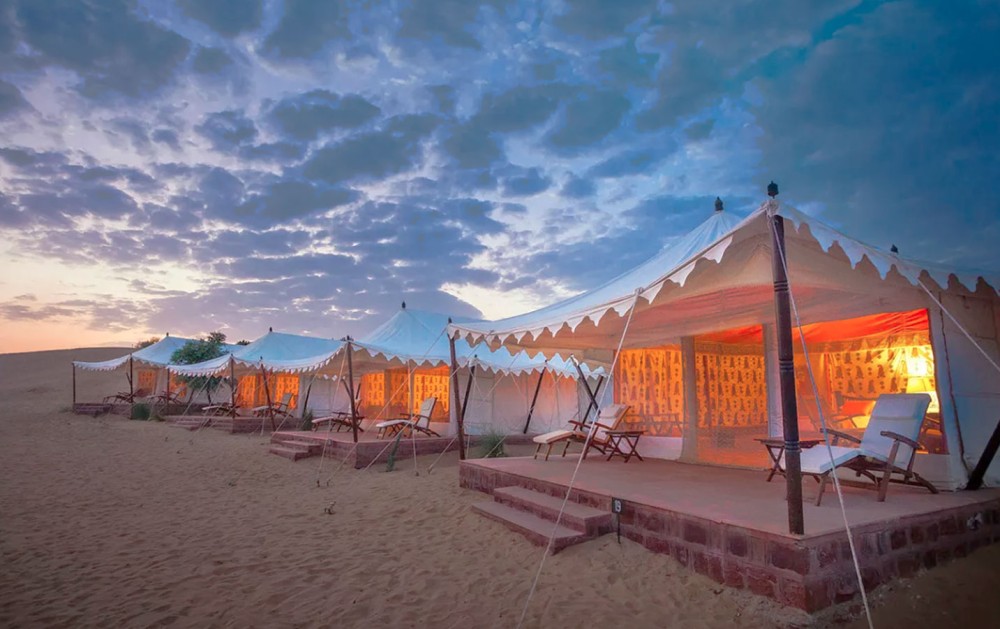 Private Overnight Camping in Liwa with BBQ Dinner & Breakfast | ®ExcursionMania