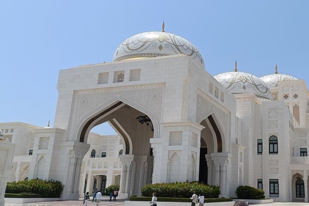 Discover Abu Dhabi Iconic Grand Mosque & Artistic Louvre Museum | ®ExcursionMania