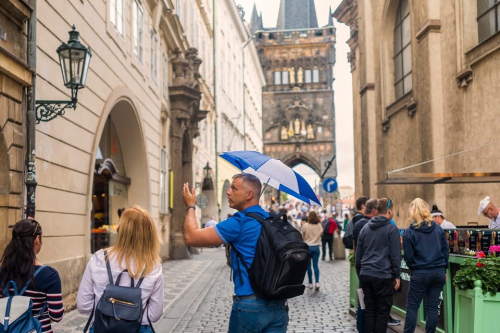 Prague: 6-Hour Tour with River Boat Cruise and Lunch | ®ExcursionMania