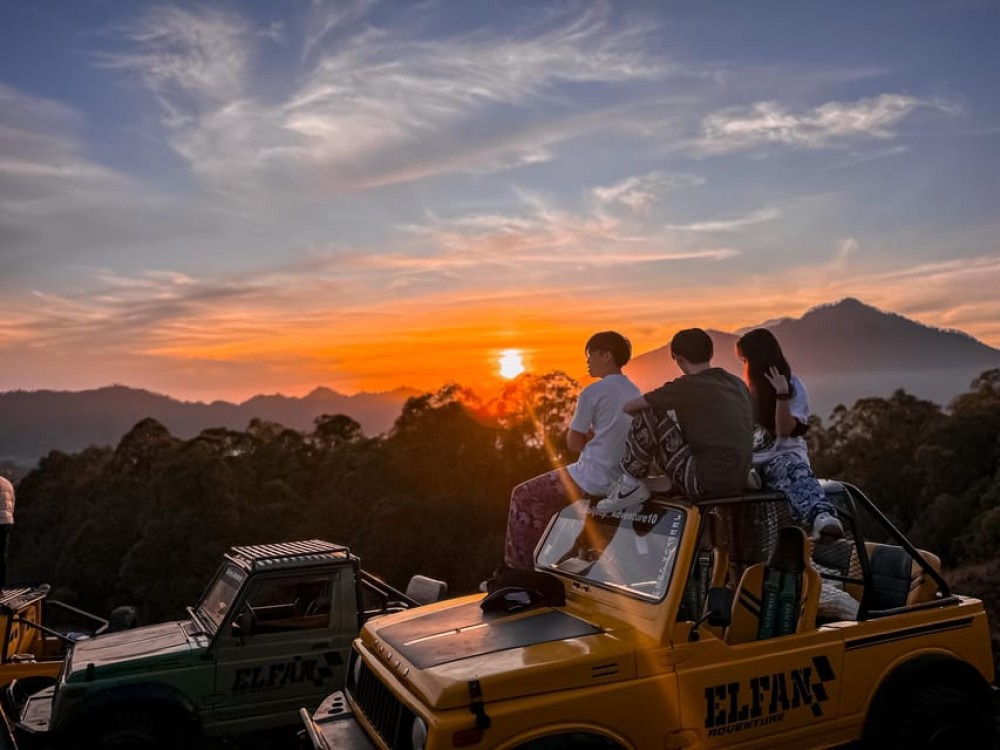 Bali: Mount Batur Jeep Sunrise with Breakfast & Hot Springs | ®ExcursionMania