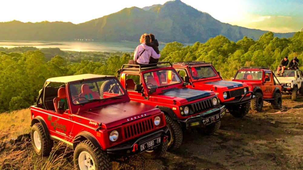 Bali: Mount Batur Jeep Sunrise with Breakfast & Hot Springs | ®ExcursionMania