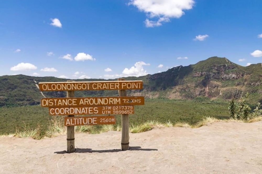 From Nairobi: Mt Longonot Hiking Day Tour | ®ExcursionMania