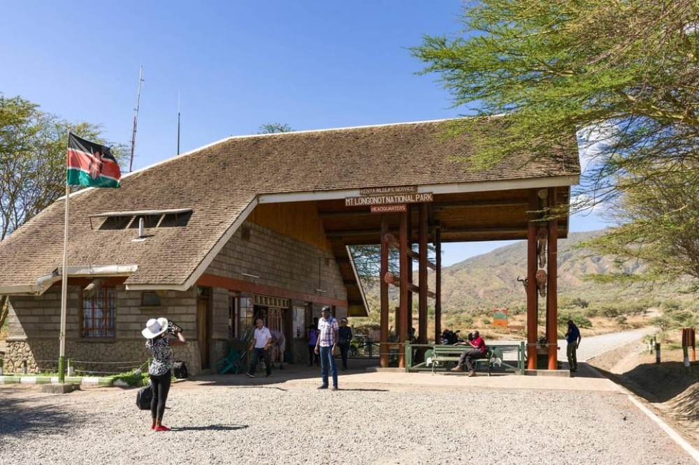 From Nairobi: Mt Longonot Hiking Day Tour | ®ExcursionMania