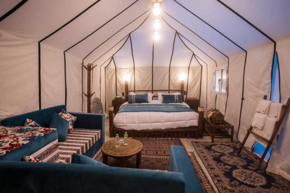 Overnight in Luxury Tent in Desert Camp Erg Chebbi Merzouga | ®ExcursionMania
