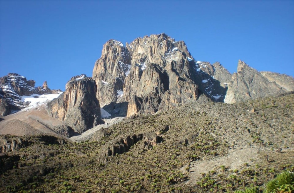 Mt Kenya: Full-day hiking tour from Nairobi | ®ExcursionMania