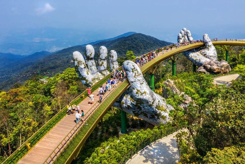 Hoi An/ Da Nang - Ba Na Hills - Golden Bridge Deluxe Small Group | ®ExcursionMania