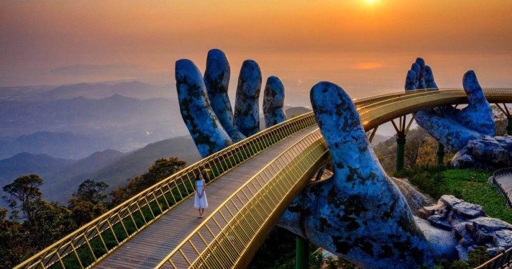 Hoi An/ Da Nang - Ba Na Hills - Golden Bridge Deluxe Small Group | ®ExcursionMania