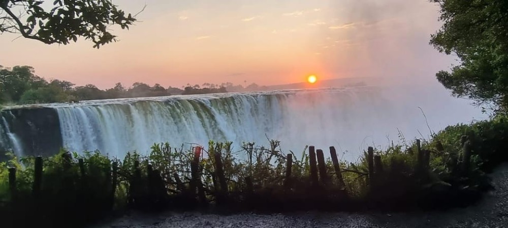 Victoria Falls: Scenic Day Tour, Lunch and Helicopter Flight | ®ExcursionMania