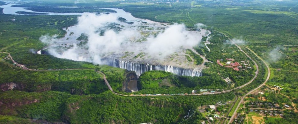 Victoria Falls: Scenic Day Tour, Lunch and Helicopter Flight | ®ExcursionMania