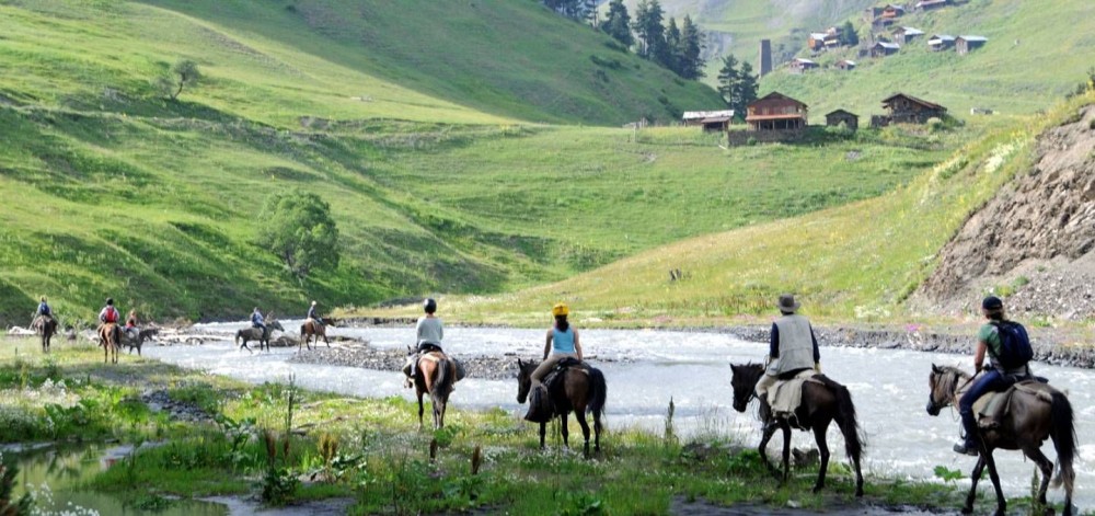 Horse Riding Tour in Kazbegi | ®ExcursionMania