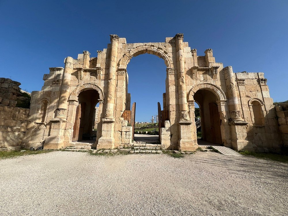 From Amman: Private Full Day Tour Jerash Ajloun & Um Qais | ®ExcursionMania