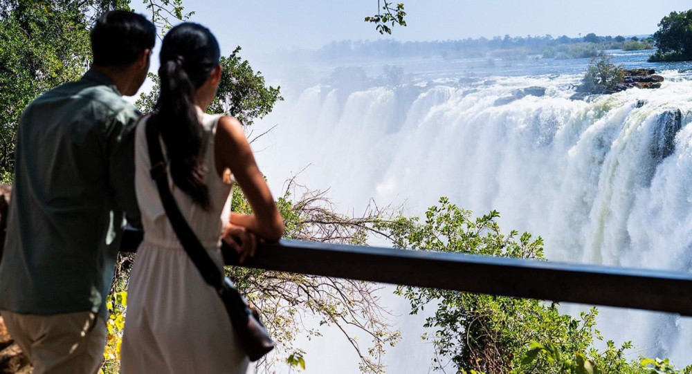 Victoria Falls Tour : Zimbabwe and Zambia From Both Sides | ®ExcursionMania