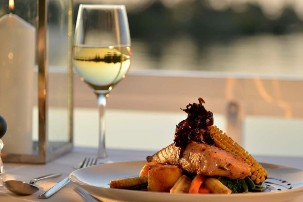 Dining - Luxury Sunset Dinner Cruise With 4 Course Meal | ®ExcursionMania